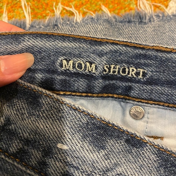 Embroidered American Eagle denim shorts sz 14 - Picture 4 of 6